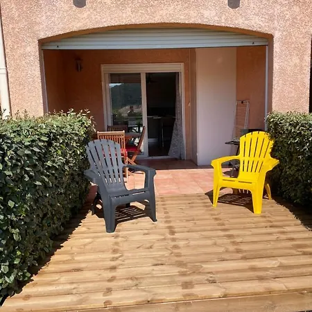 T2 Pour 4 Pers, Charmante Avec Piscine Apartmán