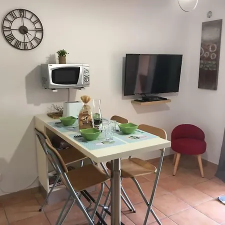 T2 Pour 4 Pers, Charmante Avec Piscine *