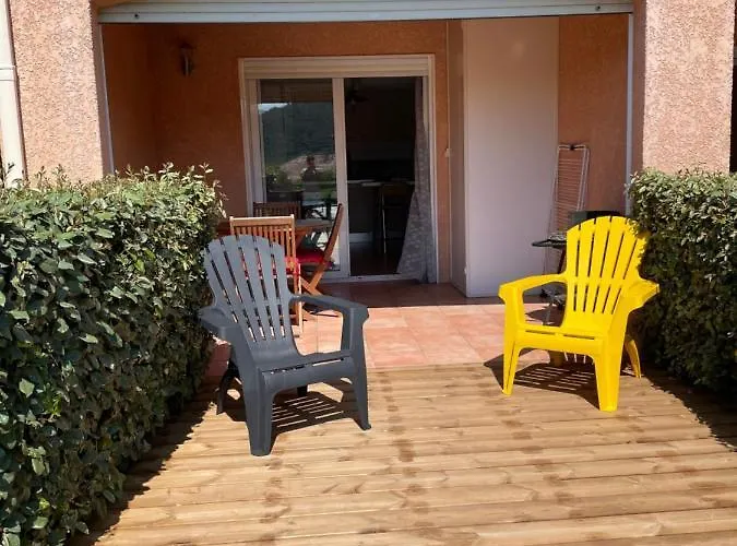 T2 Pour 4 Pers, Charmante Avec Piscine Apartmán