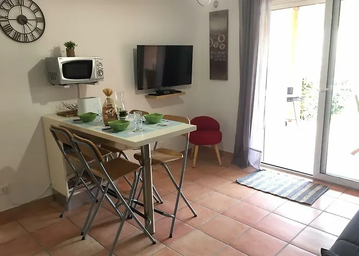 Apartment T2 Pour 4 Pers, Charmante Avec Piscine