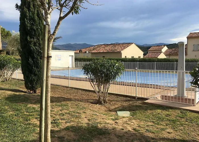 Apartmán T2 Pour 4 Pers, Charmante Avec Piscine